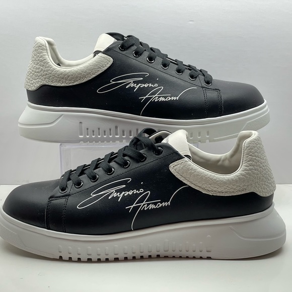 Vintage toy, cloths and sneaker head here. - Picture 9 of 12